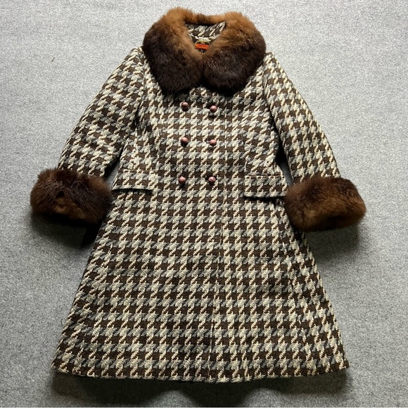 Vintage Wool Houndstooth Coat w/ Real Fur Collar & Cuffs | Fox | Mid-Century - Picture 3 of 13